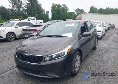 2018 Kia Forte Lx z USA, uszkodzony, nr VIN 3KPFK4A76JE190712